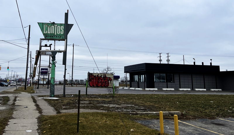 Contos Cocktail Lounge - January 2023 Photo (newer photo)